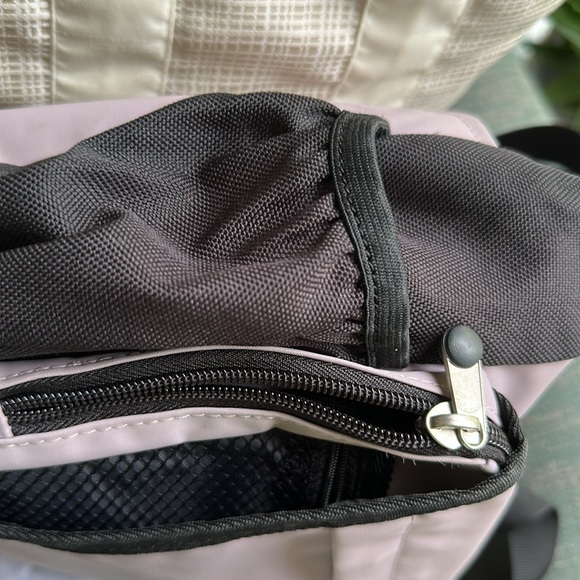 Eddie Bauer lavender, Nylon Travel Crossbody Bag - Picture 9 of 10